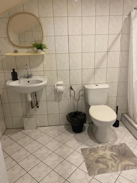Kuru Guest House ภายนอก รูปภาพ