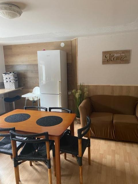 Kuru Guest House ภายนอก รูปภาพ