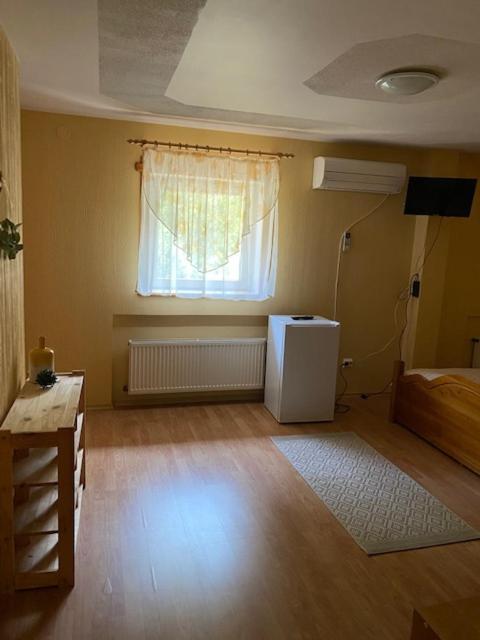 Kuru Guest House ภายนอก รูปภาพ