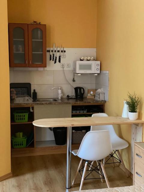 Kuru Guest House ภายนอก รูปภาพ